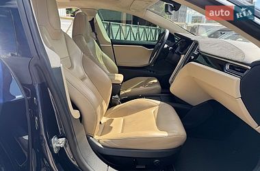Ліфтбек Tesla Model S 2014 в Києві