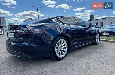 Лифтбек Tesla Model S 2014 в Киеве
