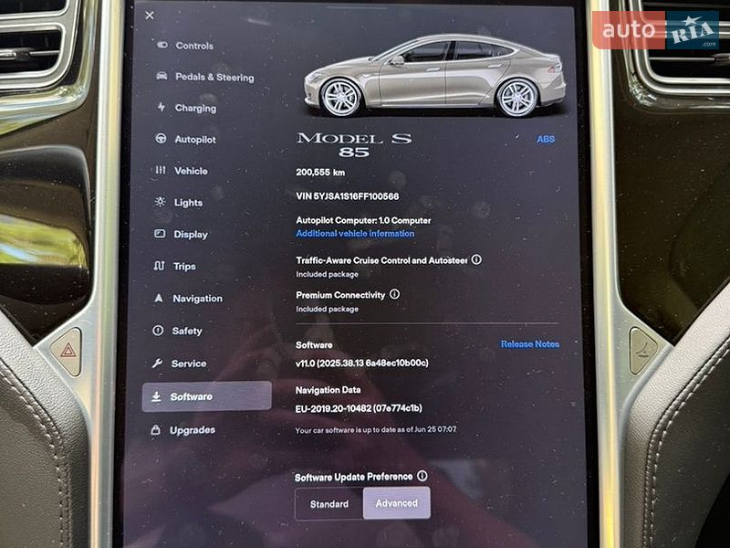 Ліфтбек Tesla Model S 2015 в Києві