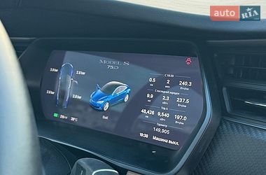 Ліфтбек Tesla Model S 2018 в Ірпені