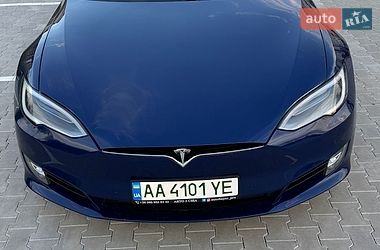 Ліфтбек Tesla Model S 2018 в Ірпені