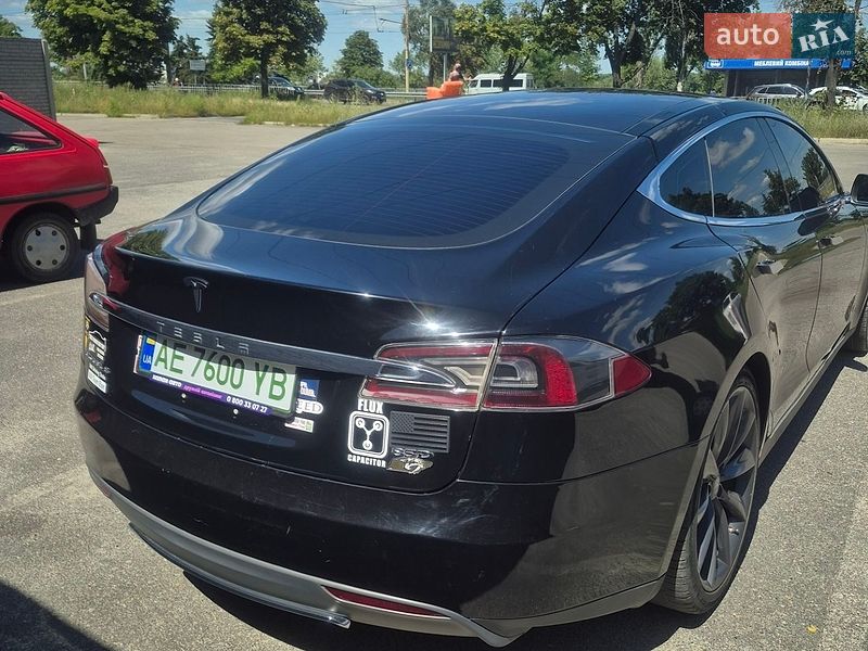 Ліфтбек Tesla Model S 2012 в Дніпрі фото 7 Ліфтбек Tesla Model S 2012 в Дніпрі
