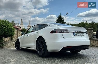 Ліфтбек Tesla Model S 2019 в Чернівцях