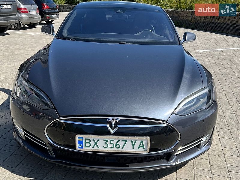 Лифтбек Tesla Model S 2014 в Ровно фото 8 Лифтбек Tesla Model S 2014 в Ровно