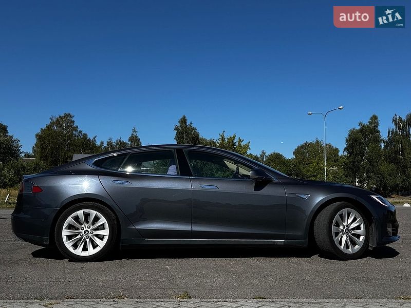 Лифтбек Tesla Model S 2016 в Львове фото 8 Лифтбек Tesla Model S 2016 в Львове