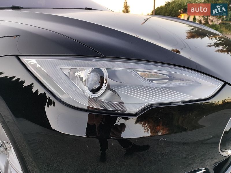 Ліфтбек Tesla Model S 2013 в Шептицькому фото 15 Ліфтбек Tesla Model S 2013 в Шептицькому