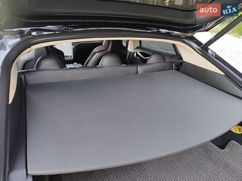Ліфтбек Tesla Model S 2013 в Шептицькому фото 28 Ліфтбек Tesla Model S 2013 в Шептицькому