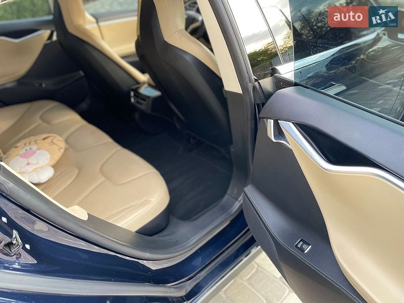 Ліфтбек Tesla Model S 2014 в Києві фото 13 Ліфтбек Tesla Model S 2014 в Києві