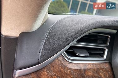 Лифтбек Tesla Model S 2017 в Черновцах