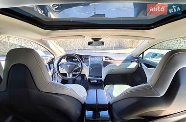 Лифтбек Tesla Model S 2014 в Львове