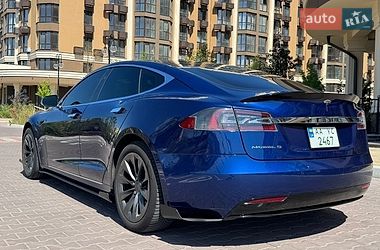 Лифтбек Tesla Model S 2017 в Софиевской Борщаговке