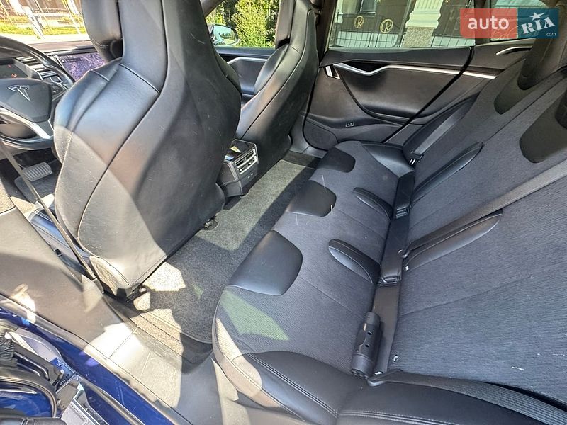 Лифтбек Tesla Model S 2017 в Софиевской Борщаговке
