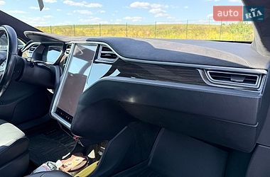 Ліфтбек Tesla Model S 2015 в Рівному