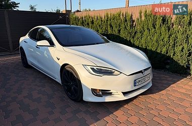 Лифтбек Tesla Model S 2020 в Сумах