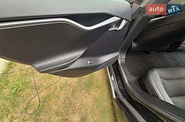 Лифтбек Tesla Model S 2018 в Коломые