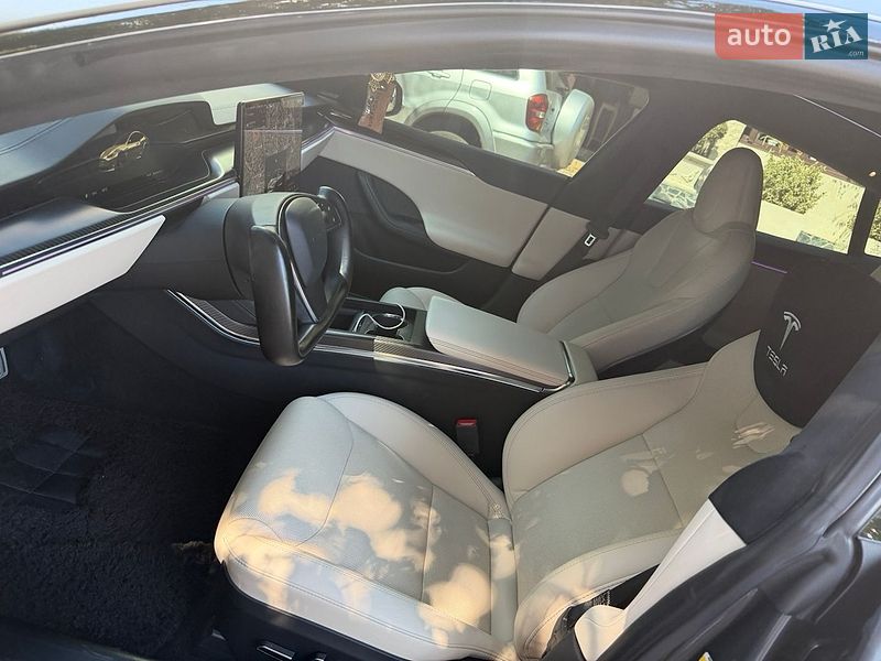 Ліфтбек Tesla Model S 2021 в Одесі