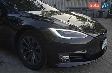 Ліфтбек Tesla Model S 2018 в Костопілі
