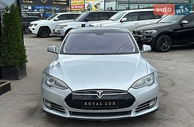 Ліфтбек Tesla Model S 2013 в Харкові