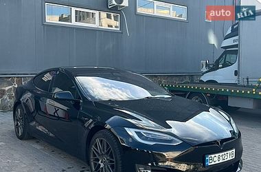 Ліфтбек Tesla Model S 2019 в Львові