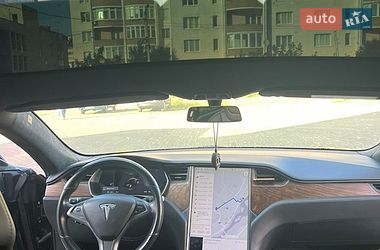 Ліфтбек Tesla Model S 2019 в Львові