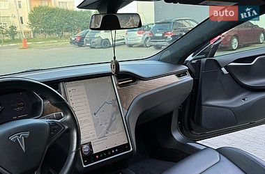Ліфтбек Tesla Model S 2019 в Львові