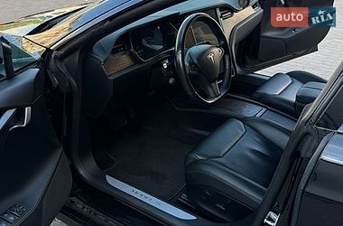 Ліфтбек Tesla Model S 2019 в Львові