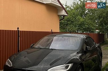 Ліфтбек Tesla Model S 2019 в Львові