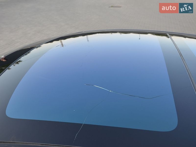 Лифтбек Tesla Model S 2016 в Черкассах