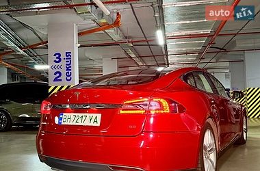 Ліфтбек Tesla Model S 2013 в Одесі