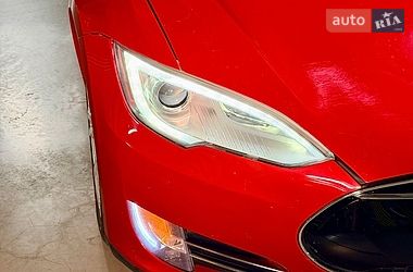Ліфтбек Tesla Model S 2013 в Одесі