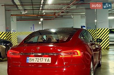 Ліфтбек Tesla Model S 2013 в Одесі