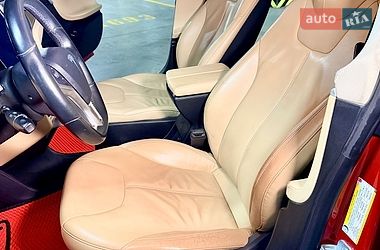 Ліфтбек Tesla Model S 2013 в Одесі