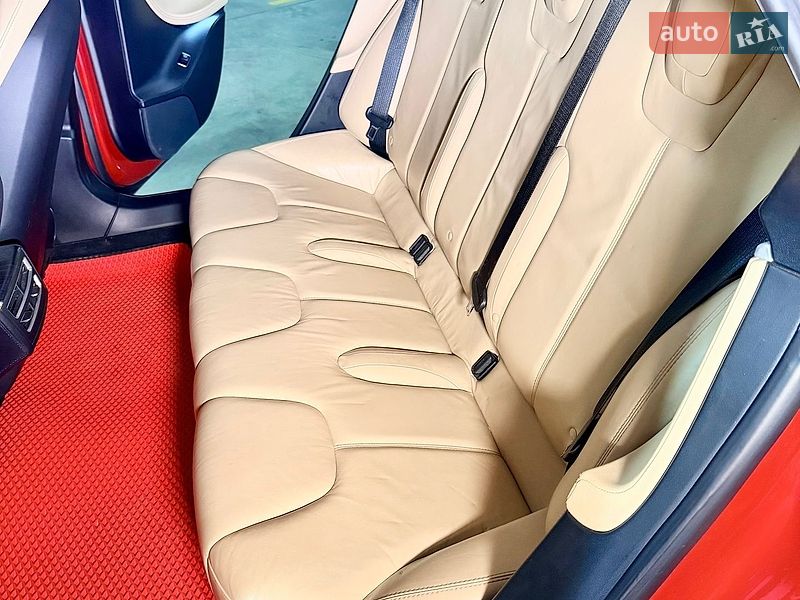 Ліфтбек Tesla Model S 2013 в Одесі