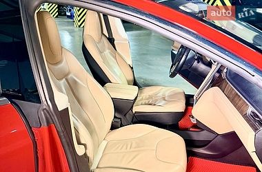 Ліфтбек Tesla Model S 2013 в Одесі