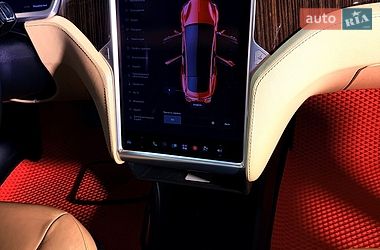 Ліфтбек Tesla Model S 2013 в Одесі