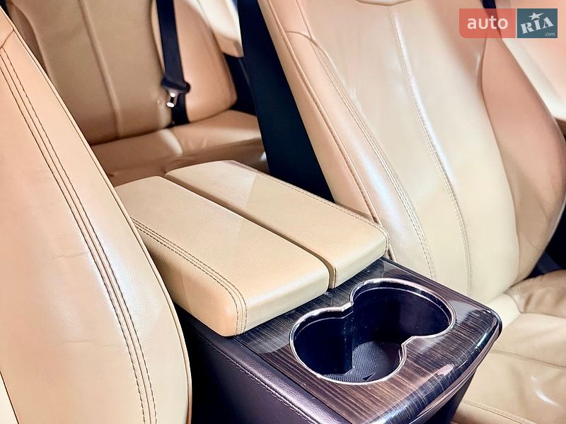 Ліфтбек Tesla Model S 2013 в Одесі
