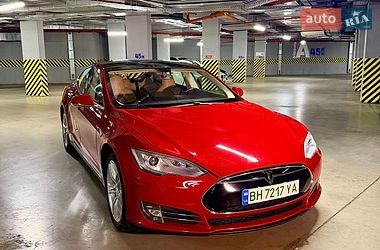 Ліфтбек Tesla Model S 2013 в Одесі