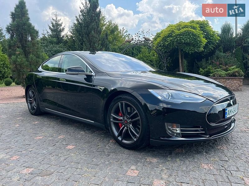Tesla Model S 2015 Tesla Model S 2015