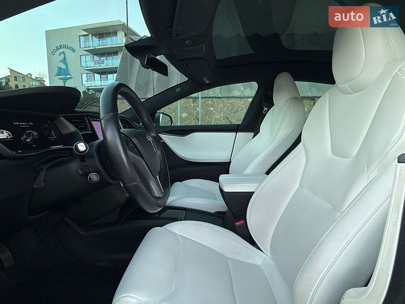 Лифтбек Tesla Model S 2020 в Одессе