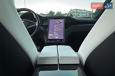 Лифтбек Tesla Model S 2020 в Одессе