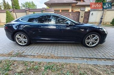 Лифтбек Tesla Model S 2014 в Львове