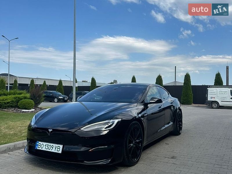 Ліфтбек Tesla Model S 2022 в Тернополі