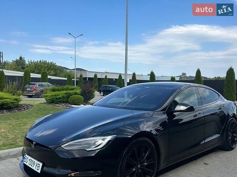 Лифтбек Tesla Model S 2022 в Тернополе
