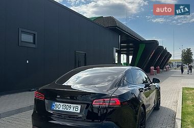 Ліфтбек Tesla Model S 2022 в Тернополі
