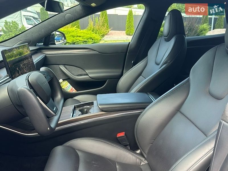 Ліфтбек Tesla Model S 2022 в Тернополі