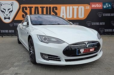 Лифтбек Tesla Model S 2016 в Хмельницком