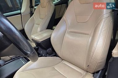 Лифтбек Tesla Model S 2016 в Хмельницком