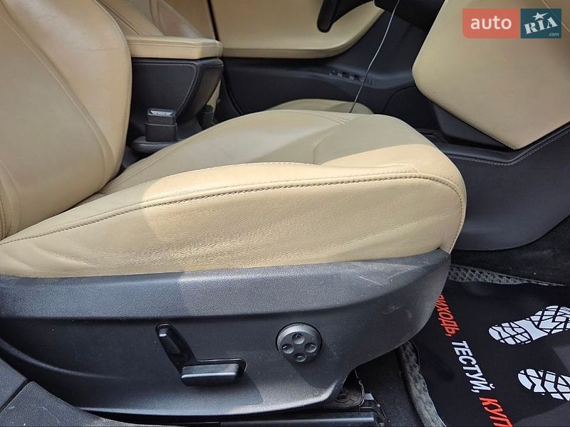 Лифтбек Tesla Model S 2016 в Хмельницком