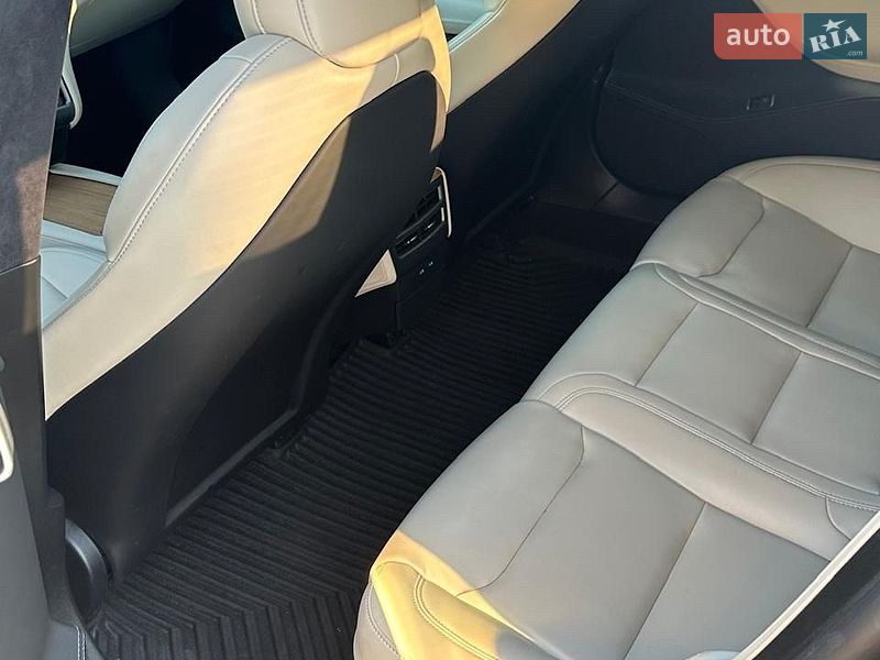 Лифтбек Tesla Model S 2019 в Харькове фото 7 Лифтбек Tesla Model S 2019 в Харькове