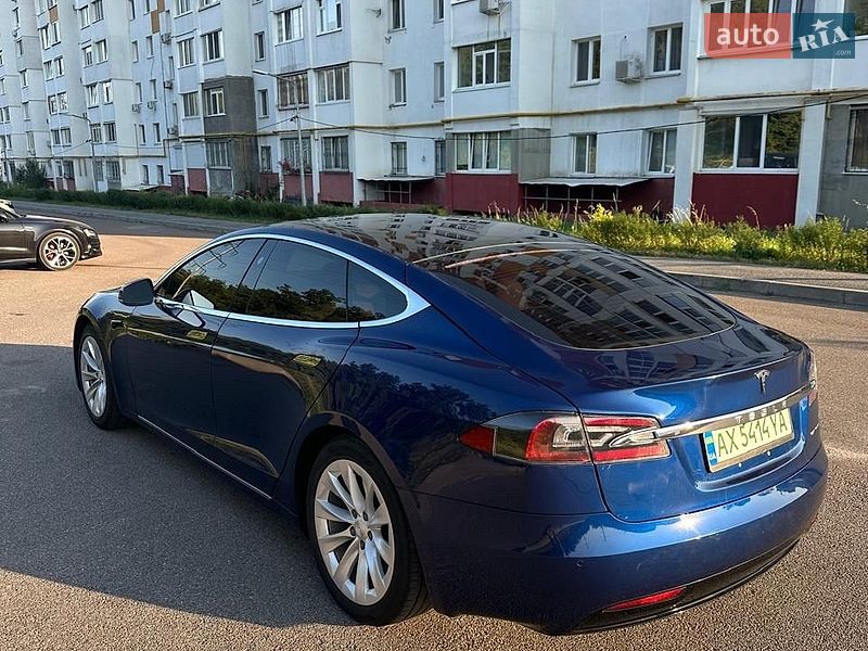 Лифтбек Tesla Model S 2019 в Харькове фото 4 Лифтбек Tesla Model S 2019 в Харькове